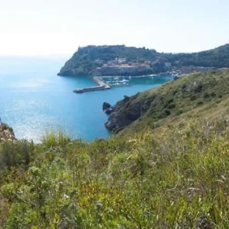 La Casetta Sulla Laguna Holiday home *